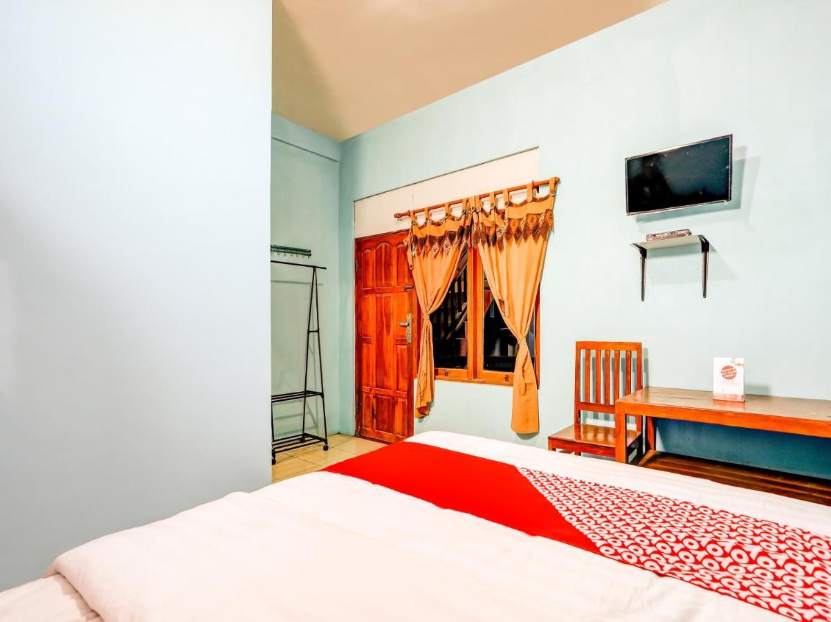 Oyo 90051 Guest House Parangtritis Luaran gambar