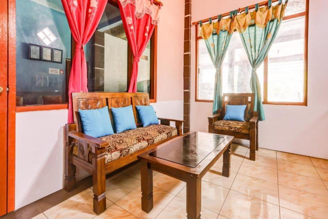 Oyo 90051 Guest House Parangtritis Luaran gambar